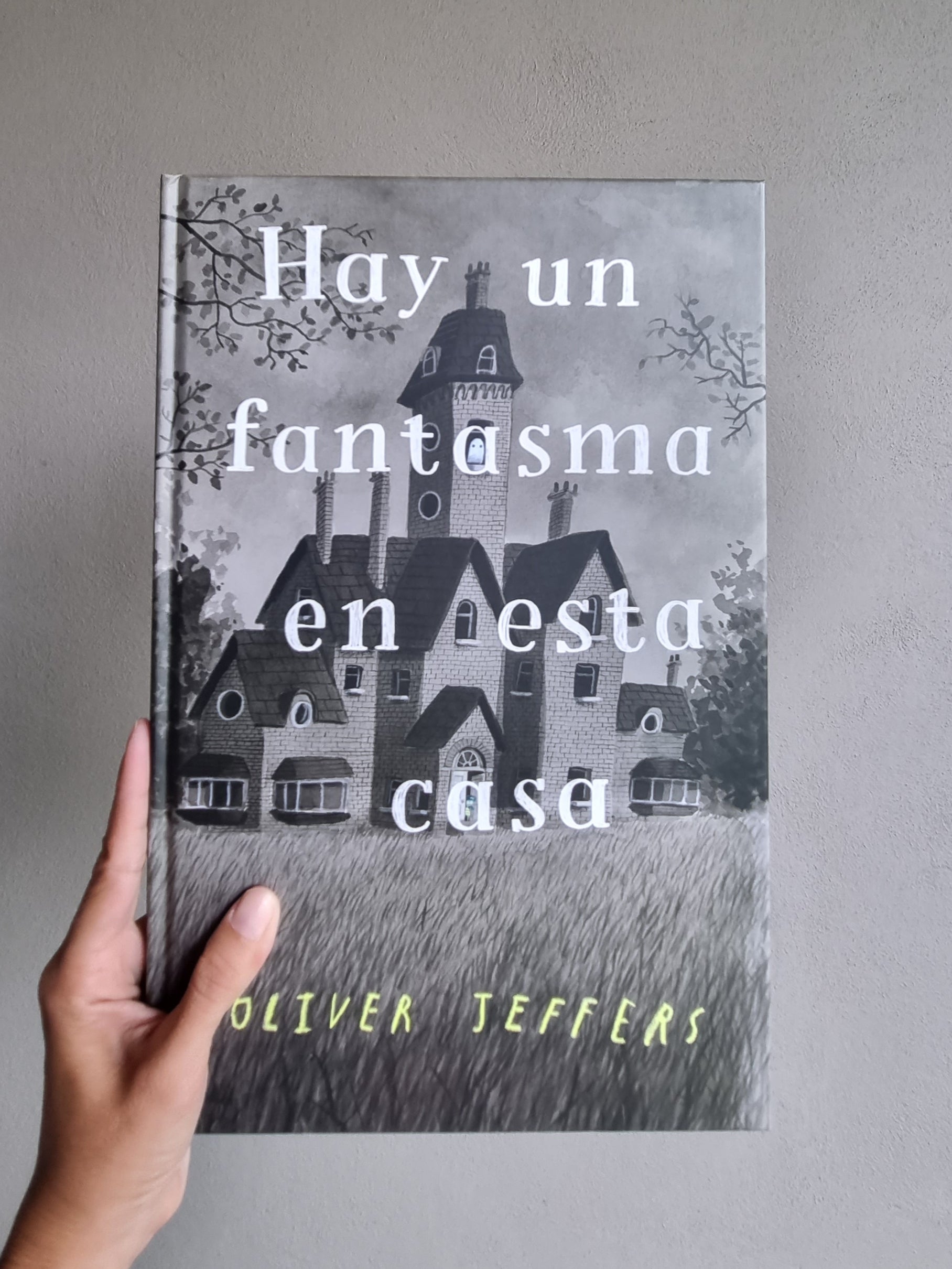 Hay un fantasma en esta Casa