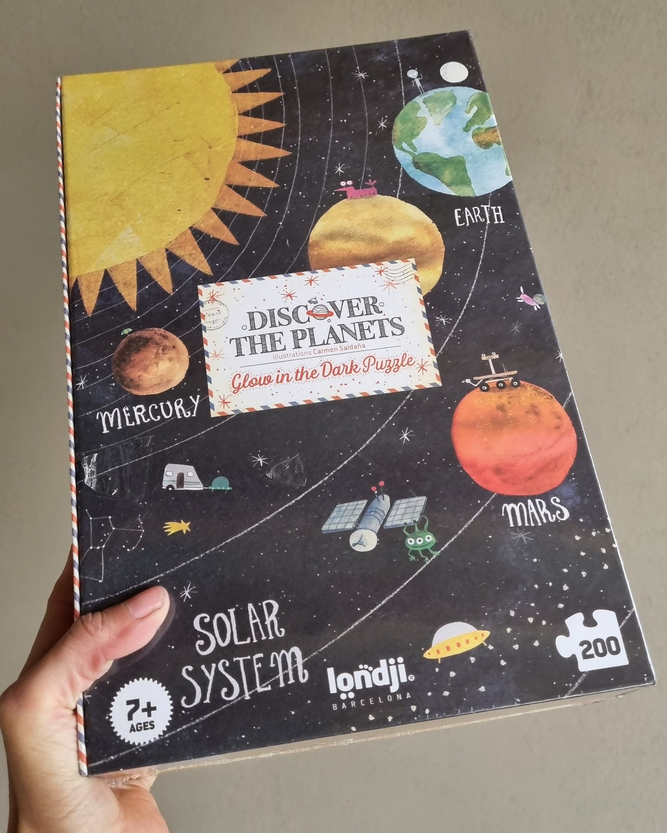 Discover the planets