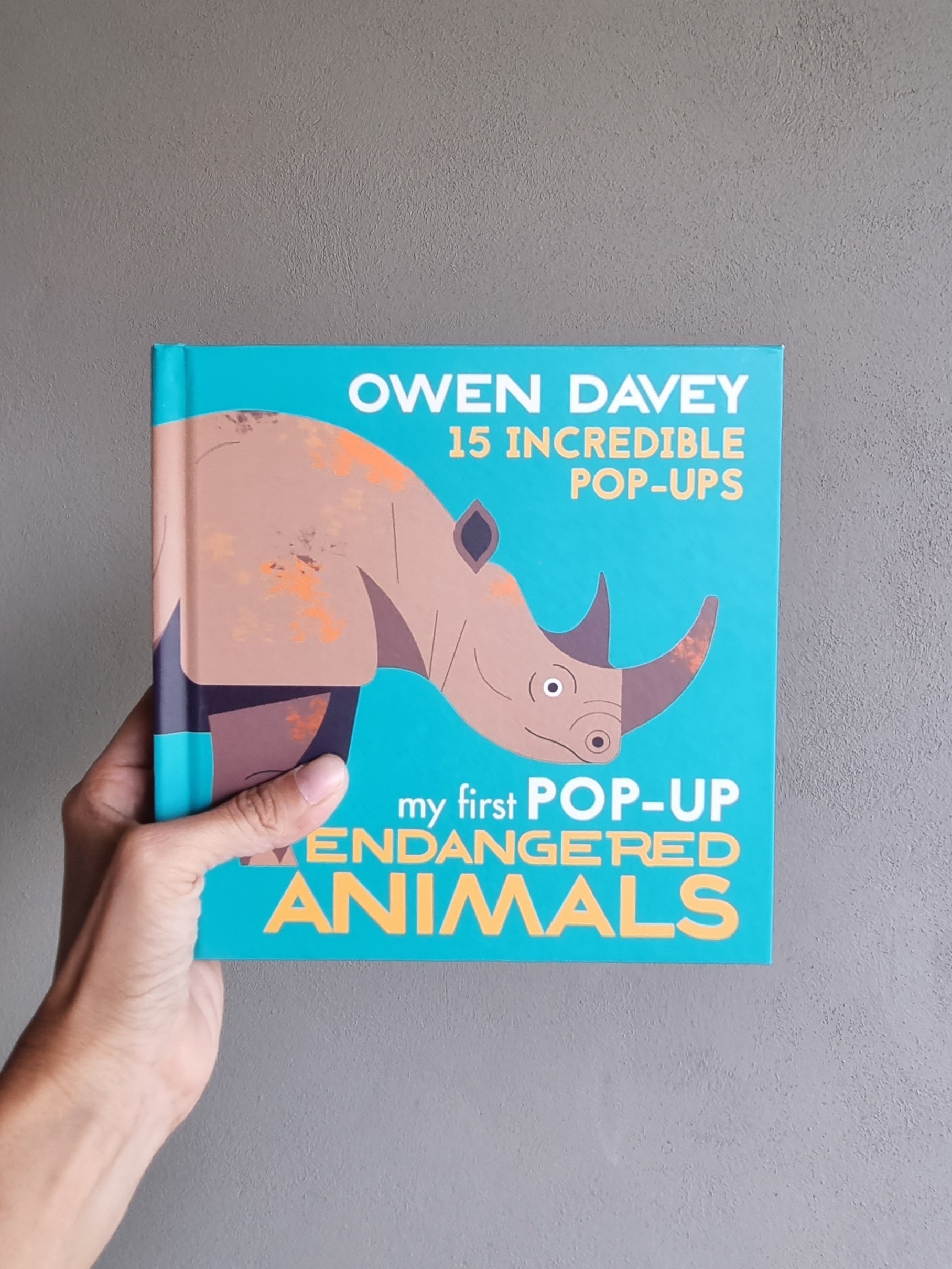 My first Pop Up : Endangered Animals